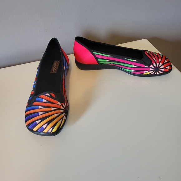 Hot Chocolate Shoes - Hot Chocolate Chocolacticas Colorama Pencil Flats, VGUC, Size 40